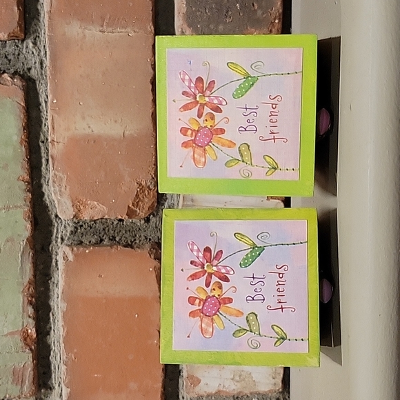 Best Friends Wooden Boxes with Button Latch Wooden Decorative Feet - Picture 5 of 8